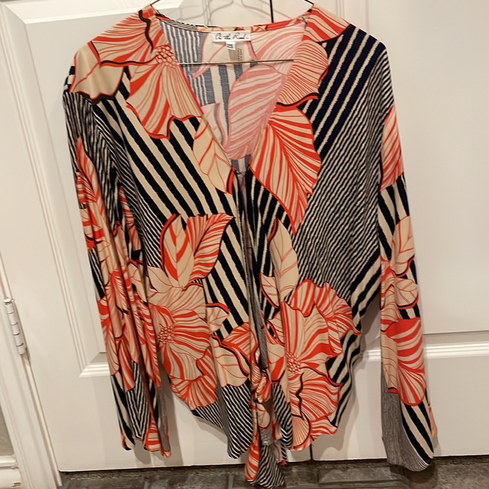 Cute Patterned Top - image 2